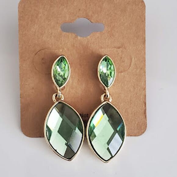 Monet Earrings Green Faceted Crystals in Gold Tone Setting 1 inch Drop from Stud - Picture 1 of 5